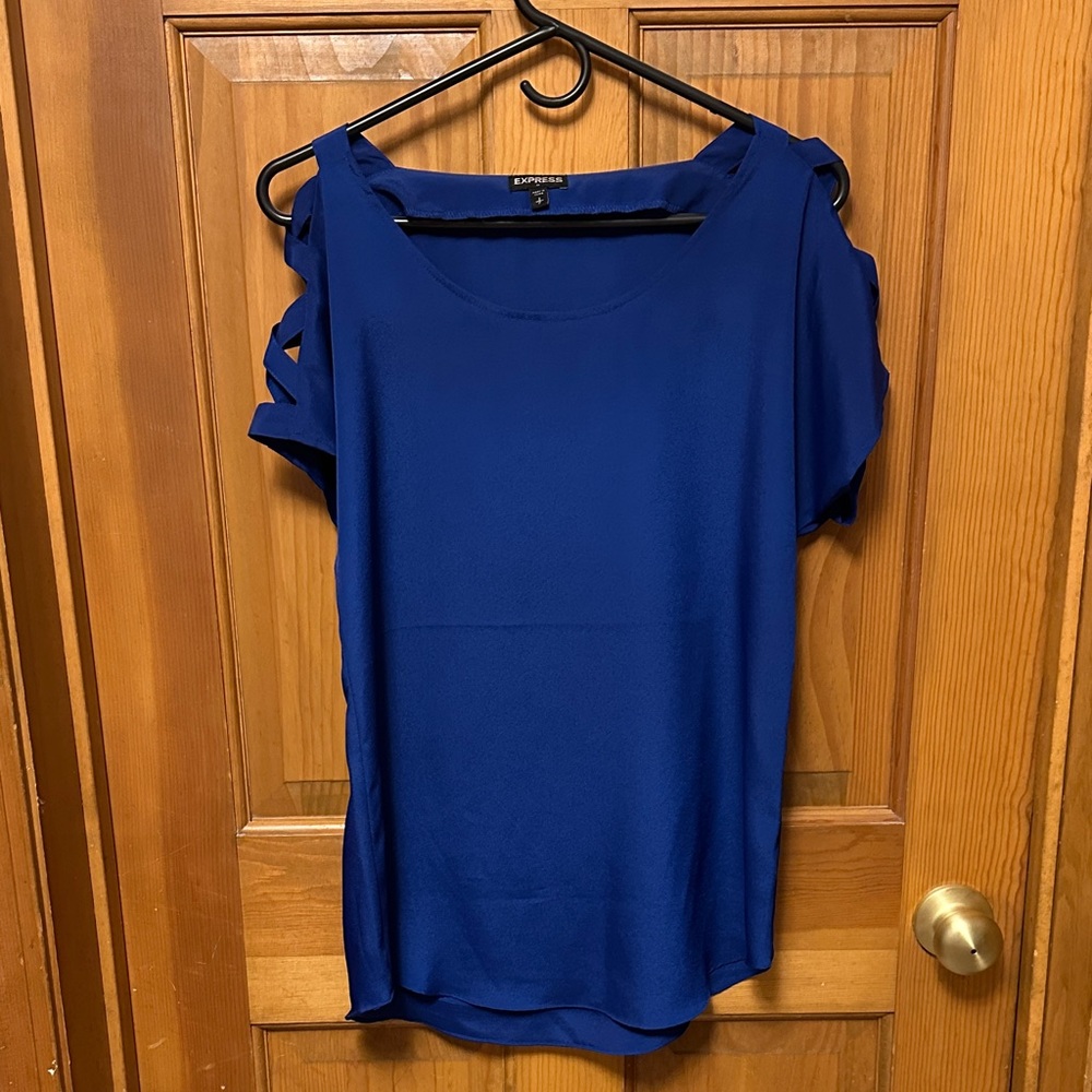 Express Women's Blue Cutout Shoulder Top
